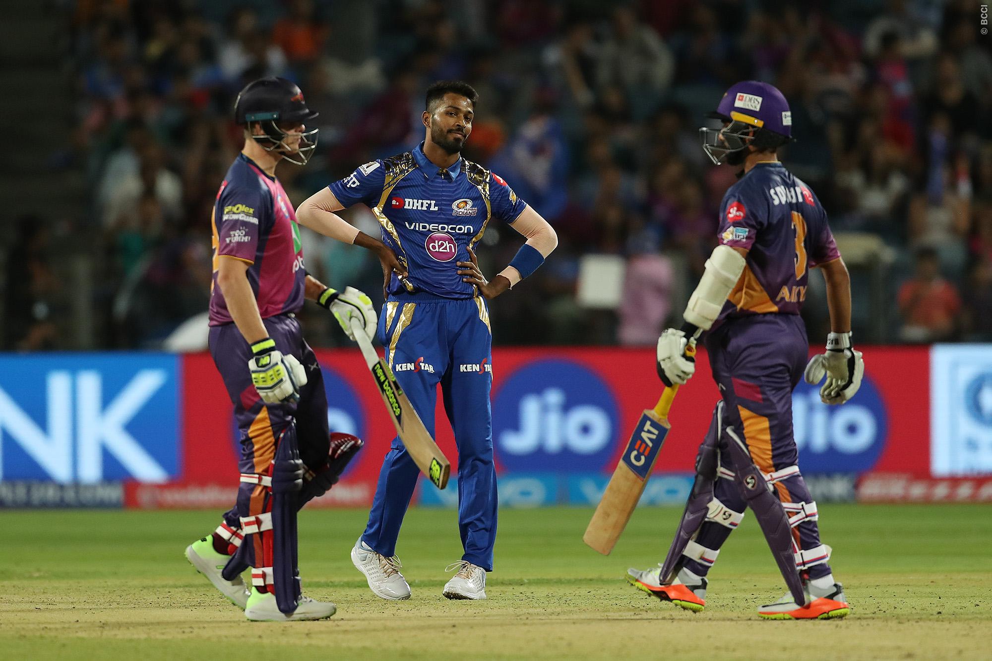 अशोक डिंडा को आखिरी ओवर में पड़े 30 रन, ट्विटर पर आई मजे़दार प्रतिक्रियाएं